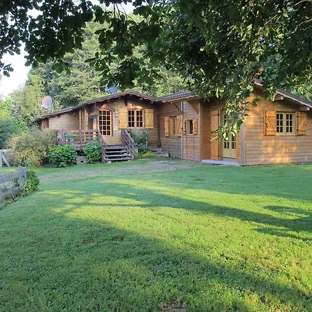 Σαλέ Cozy Chalet In With Garden Thiéfosse