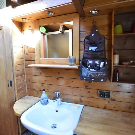 Cozy Chalet In With Garden Thiéfosse